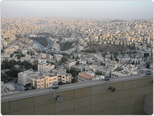 Die Straßenschluchten von Amman. Mehr als nur 7 Hügel.